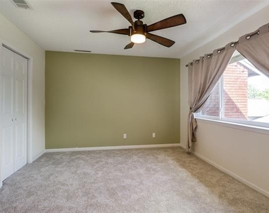 8404 Forest Lane - Photo Thumbnail 9