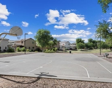 2138 W Marconi Avenue - Photo Thumbnail 38