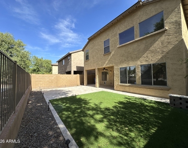 2138 W Marconi Avenue - Photo Thumbnail 29
