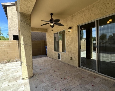 2138 W Marconi Avenue - Photo Thumbnail 32