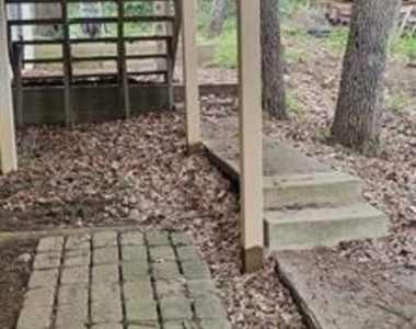 819 Oak Landing Circle - Photo Thumbnail 1