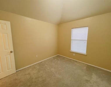 1210 Antoinette Drive - Photo Thumbnail 19