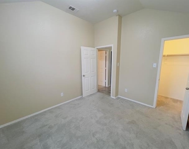 1210 Antoinette Drive - Photo Thumbnail 20