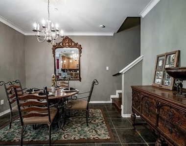 6868 Firenze Lane - Photo Thumbnail 10