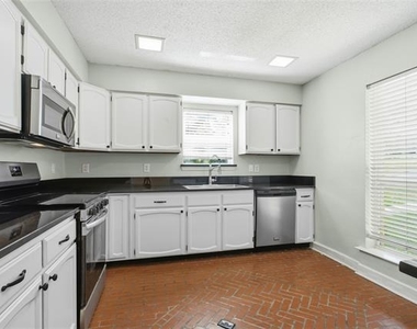 9351 Highedge Circle - Photo Thumbnail 10