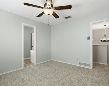 9351 Highedge Circle - Photo Thumbnail 21