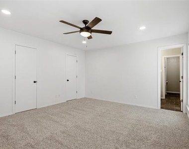 9351 Highedge Circle - Photo Thumbnail 17