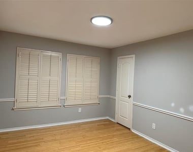 827 Ash Grove Lane - Photo Thumbnail 5