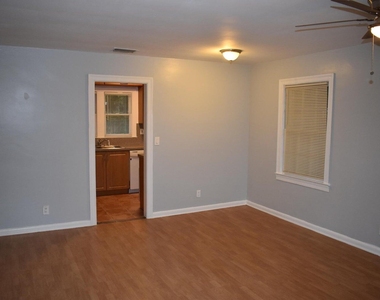 940 Bignonia Road - Photo Thumbnail 2