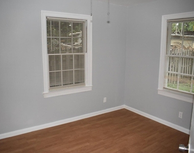 940 Bignonia Road - Photo Thumbnail 3