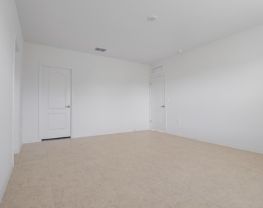 2061 Se Mantua Street - Photo Thumbnail 10