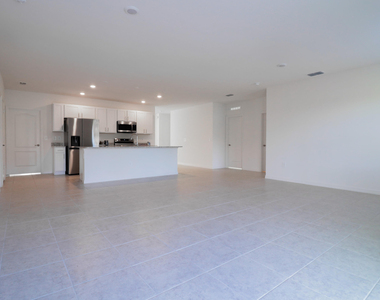 2061 Se Mantua Street - Photo Thumbnail 8
