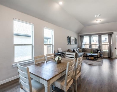 3509 Clara Drive - Photo Thumbnail 8