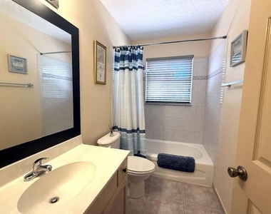 14765 Northlake Boulevard - Photo Thumbnail 5