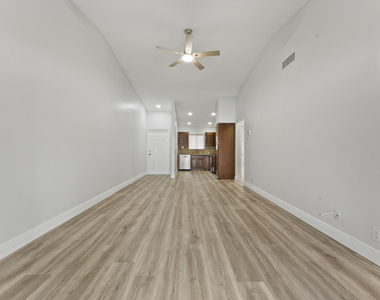 2900 Olivewood Terrace - Photo Thumbnail 8