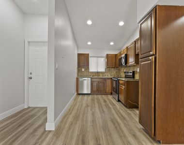 2900 Olivewood Terrace - Photo Thumbnail 3