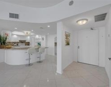 4020 Galt Ocean Drive - Photo Thumbnail 7