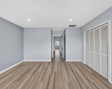 505 Ne 20th Avenue - Photo Thumbnail 13