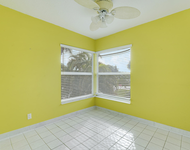 13679 Date Palm Court - Photo Thumbnail 5