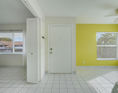 13679 Date Palm Court - Photo Thumbnail 4