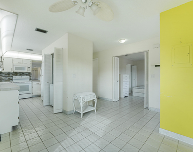 13679 Date Palm Court - Photo Thumbnail 6