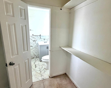 5730 Nw 27th Court - Photo Thumbnail 11