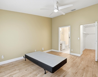 9363 Bridgeport Drive - Photo Thumbnail 17