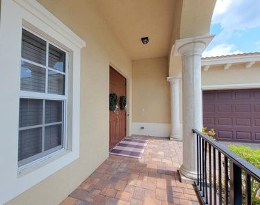 183 Rudder Cay Way - Photo Thumbnail 4