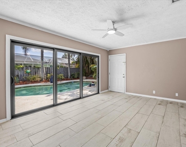 687 Ne Maranta - Photo Thumbnail 12