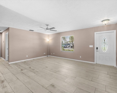 687 Ne Maranta - Photo Thumbnail 7