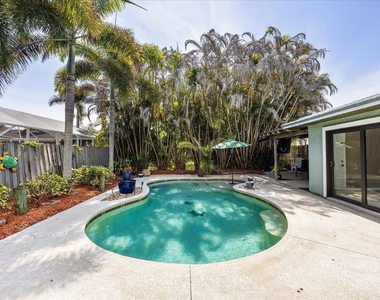 687 Ne Maranta - Photo Thumbnail 27