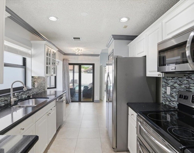 21583 Villa Nova Drive - Photo Thumbnail 18