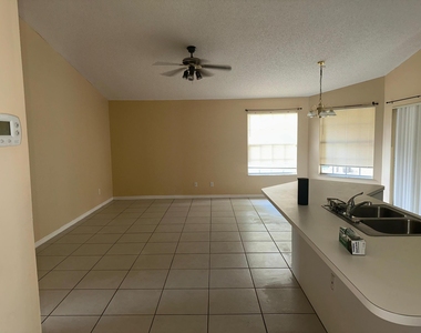 2426 Se Addison Street - Photo Thumbnail 15