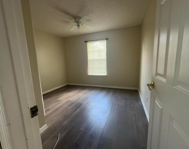 2426 Se Addison Street - Photo Thumbnail 19