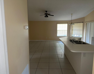 2426 Se Addison Street - Photo Thumbnail 14