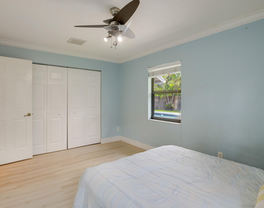 542 Indigo Avenue - Photo Thumbnail 24