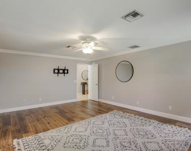 542 Indigo Avenue - Photo Thumbnail 15