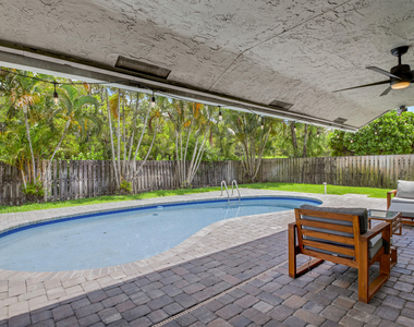 542 Indigo Avenue - Photo Thumbnail 26