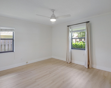 542 Indigo Avenue - Photo Thumbnail 20