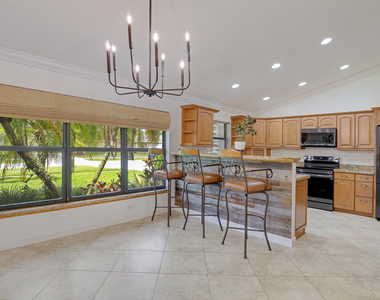 542 Indigo Avenue - Photo Thumbnail 7