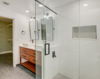 542 Indigo Avenue - Photo Thumbnail 18