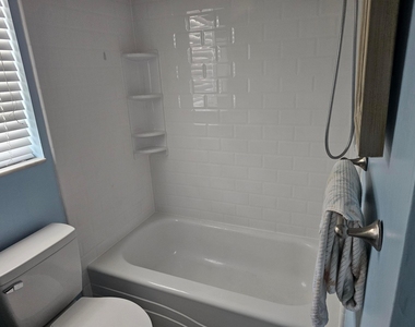 2475 W Golf Boulevard - Photo Thumbnail 17