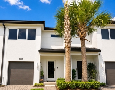 5085 Sw 37th Street - Photo Thumbnail 4