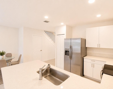 5085 Sw 37th Street - Photo Thumbnail 10