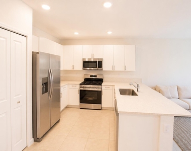 5085 Sw 37th Street - Photo Thumbnail 9