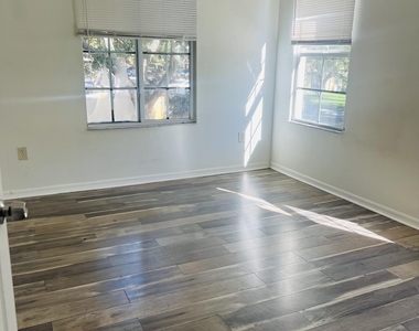 4211 San Marino Boulevard - Photo Thumbnail 9