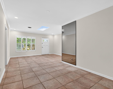 606 Paulina Road - Photo Thumbnail 18