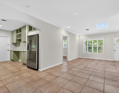 606 Paulina Road - Photo Thumbnail 16