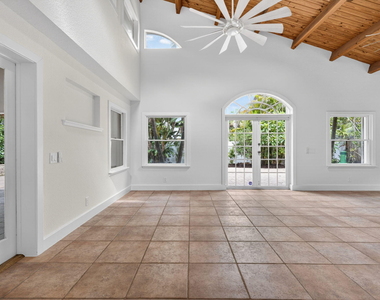 606 Paulina Road - Photo Thumbnail 21