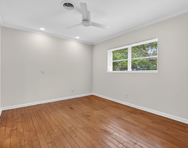 606 Paulina Road - Photo Thumbnail 25